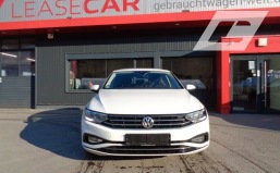 Volkswagen Passat Var. Business DSG "LED,NAVI" € 15990.