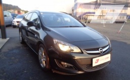 Opel Astra J Sports Tourer "NAVI" € 5590.-