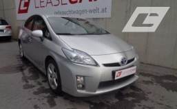 Toyota Prius (Hybrid) 1,8 VVT € 7890.-