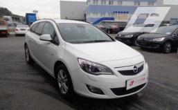 Opel Astra J ST "Xenon,Navi" € 6250.-