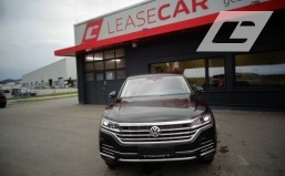 Volkswagen Touareg Elegance 4M. € 37990