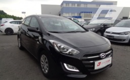 Hyundai i30 CW 1.6 CRDi Aut. 2015 *33tkm* 8790.-