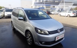 Volkswagen Touran CL TDI DSG "Navi,Xenon,AHV" Exp € 11250.-