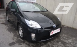 Toyota Prius (Hybrid)   € 7075.--