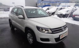 Volkswagen Tiguan Trend TDI "Xenon,Navi" Exp € 10490.-