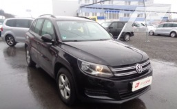 Volkswagen Tiguan Trend TDI "NAVI,AHV" € 11590.--