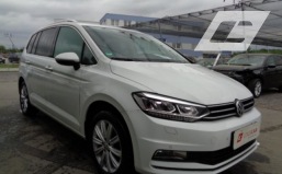 Volkswagen Touran Highline "AHV,Xenon,Navi" Exp € 14990.-