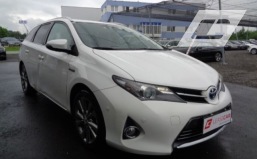 Toyota Auris Touring Sports  Hybrid Autom. € 7250.-