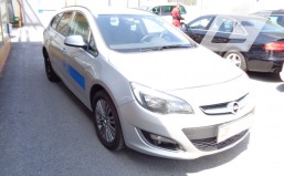 Opel Astra J ST Edition € 6990.--