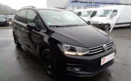 Volkswagen Touran Comfortline"Navi,AHV" € 11750.-