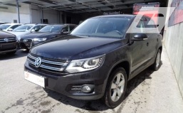 Volkswagen Tiguan 4motion "Xenon,Navi,AHV" Exp € 13250.--