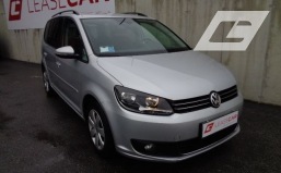 Volkswagen Touran Comfortline TDI € 8990.--