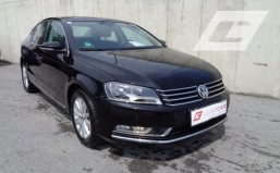 Volkswagen Passat Lim. CL TDI  € 8250.--